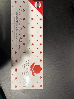 VOLOOM Hair Volumizing Iron in Pink and Red - Women's Hair Accessory